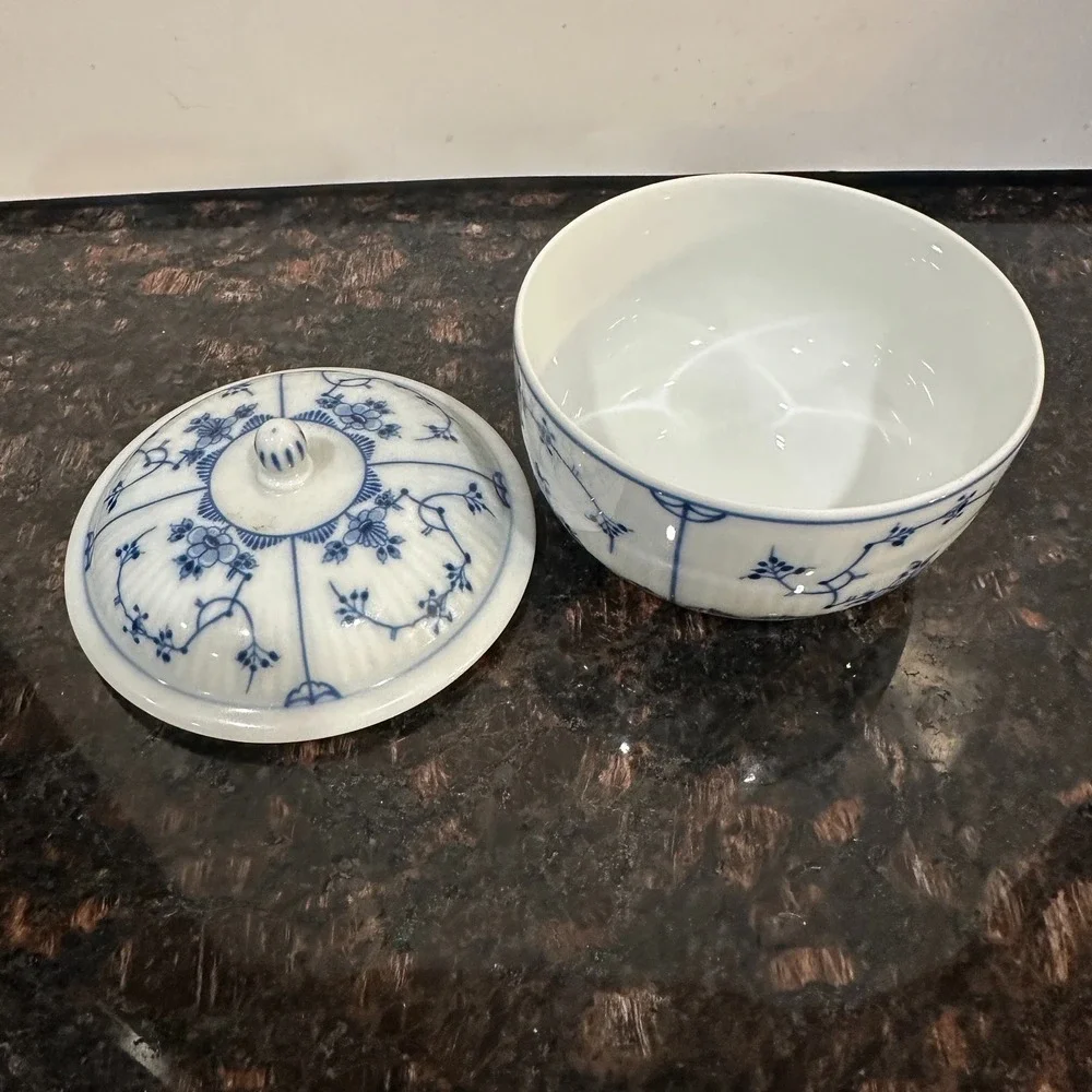 Wallendorf charming porcelain